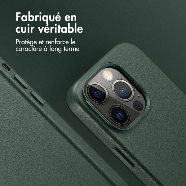 Accezz Coque arrière en cuir avec MagSafe Apple iPhone 13 Pro - Cedar Green
