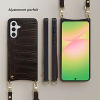 Selencia Coque de télephone Nova Croco avec cordon et porte-cartes Samsung Galaxy A56 - Choco Brown