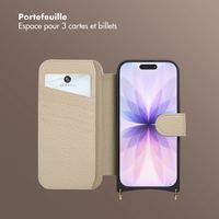 Selencia Étui Riva avec MagSafe et cordon de téléphone Apple iPhone 17 - Beige