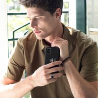 Selencia Coque arrière en cuir végétalien Vayu Apple iPhone 12 (Pro)