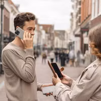 Selencia Étui portefeuille amovible Olyn avec MagSafe Samsung Galaxy S24 FE - Gris