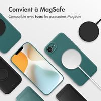 imoshion Coque Couleur avec MagSafe iPhone 16e - Vert foncé