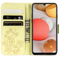 Etui de téléphone Fleurs de Trèfle Galaxy A42 - Jaune