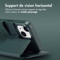 Accezz Étui de téléphone portefeuille en cuir 2-en-1 avec MagSafe Apple iPhone 14 - Cedar Green