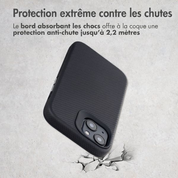 Accezz Coque Tough avec MagSafe Apple iPhone 13 - Noir