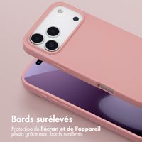 Selencia Coque silicone avec cordon amovible Apple iPhone 17 Pro Max - Sand Pink