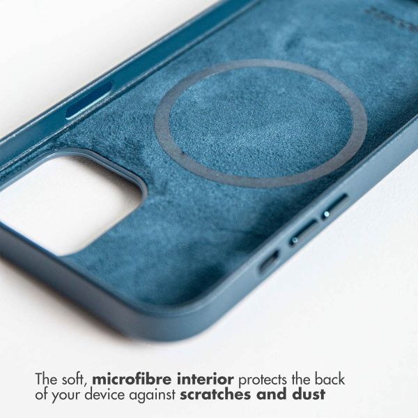 Accezz Leather Backcover avec MagSafe iPhone 14 Plus - Bleu foncé