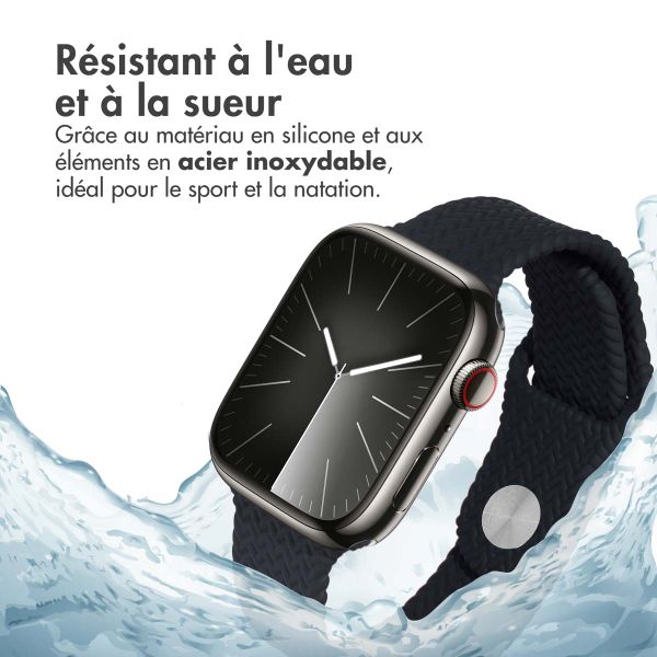 imoshion Bracelet en silicone tressé Apple Watch Series 1 à 10 / SE / Ultra (2) (44/45/46/49 mm) - Noir