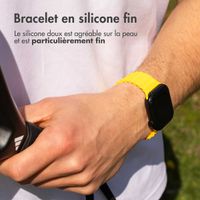 imoshion Bracelet Athletic en silicone Apple Watch Series 1 t/m 11 / SE / Ultra (44/45/46/49 mm) - Jaune