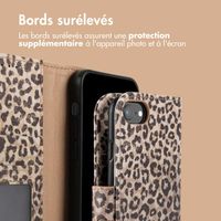 imoshion Étui de téléphone portefeuille Design iPhone SE (2022 / 2020) / 8 / 7 / 6(s) - Leopard Mood