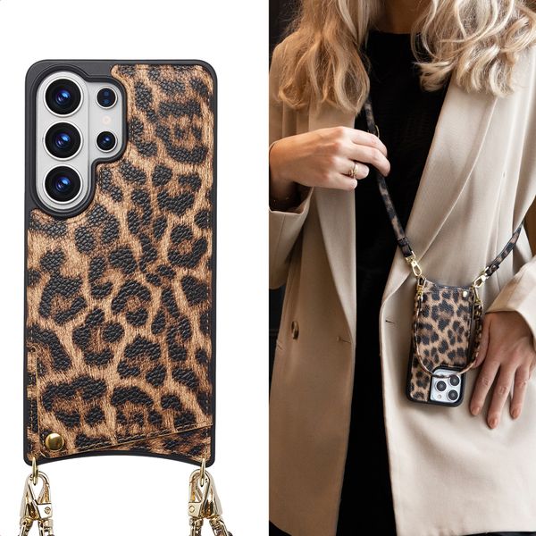 Selencia Coque de télephone Nova avec cordon et porte-cartes Samsung Galaxy S26 Ultra - Leopard