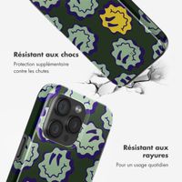 Selencia Coque arrière Vivid avec MagSafe Apple iPhone 15 Pro - Wavy Smiley Green