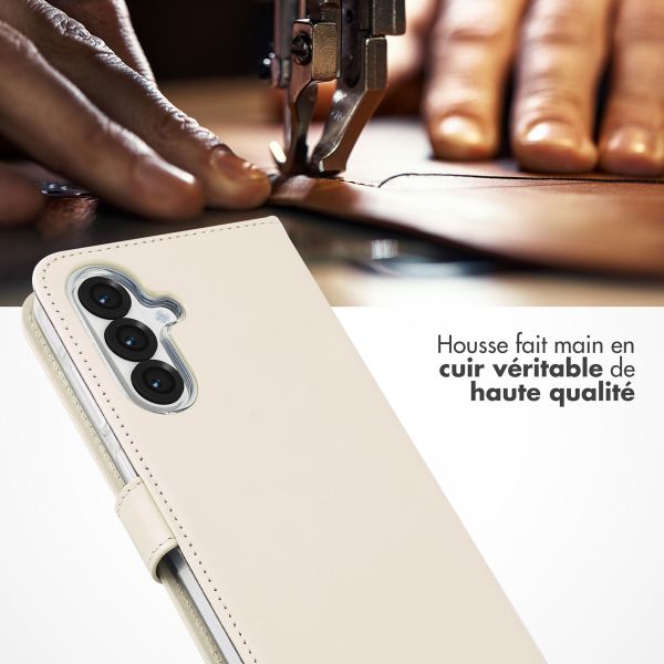 Selencia Étui portefeuille en cuir véritable Samsung Galaxy A36 / A56 - Greige