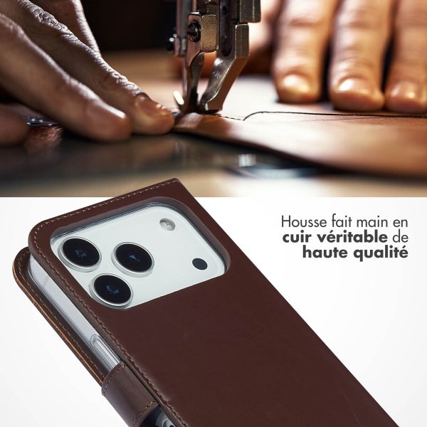 Selencia Étui portefeuille en cuir véritable Apple iPhone 17 Pro - Marron