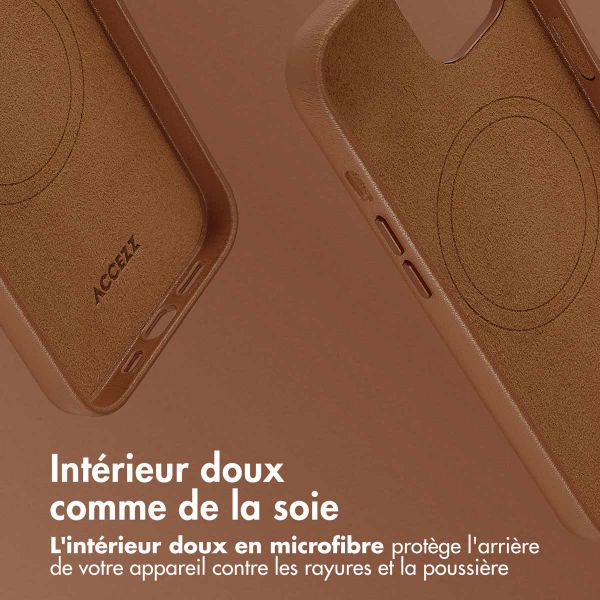 Accezz Coque arrière en cuir avec MagSafe Apple iPhone 13 - Sienna Brown