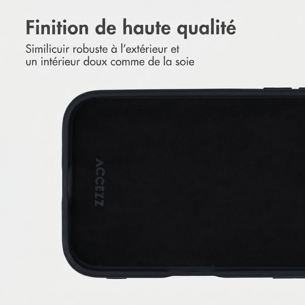 Accezz Coque arrière Edge avec MagSafe Apple iPhone 17 Pro - Noir