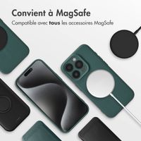 imoshion Coque Couleur avec MagSafe Apple iPhone 15 Pro - Vert foncé