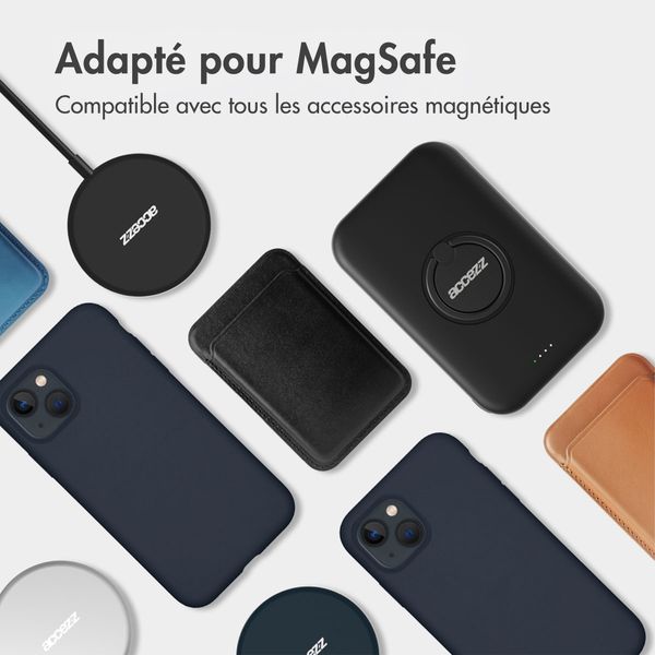 Accezz Coque Liquid Silicone avec MagSafe Apple iPhone 17 Pro Max - Bleu foncé