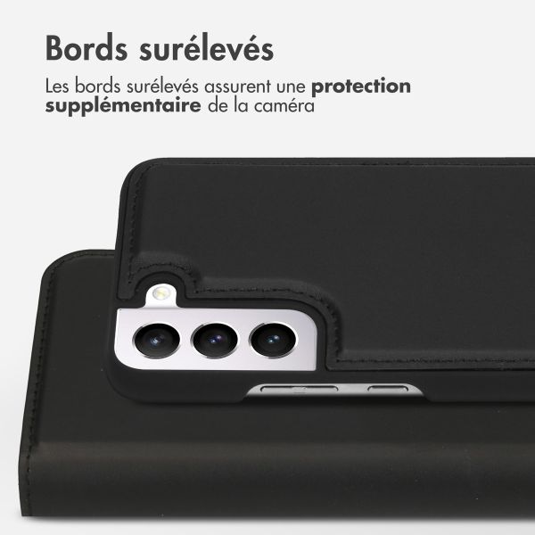 Accezz Étui de téléphone portefeuille en cuir de qualité supérieure 2 en 1 Samsung Galaxy S22 - Noir