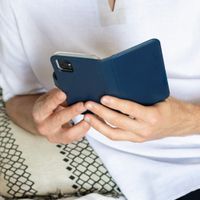 Selencia Étui portefeuille en cuir véritable Apple iPhone 12 Mini - Bleu