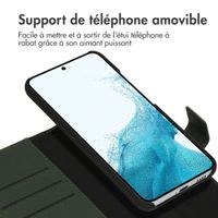 Accezz Étui de téléphone portefeuille en cuir de qualité supérieure 2 en 1 Samsung Galaxy S22 - Vert