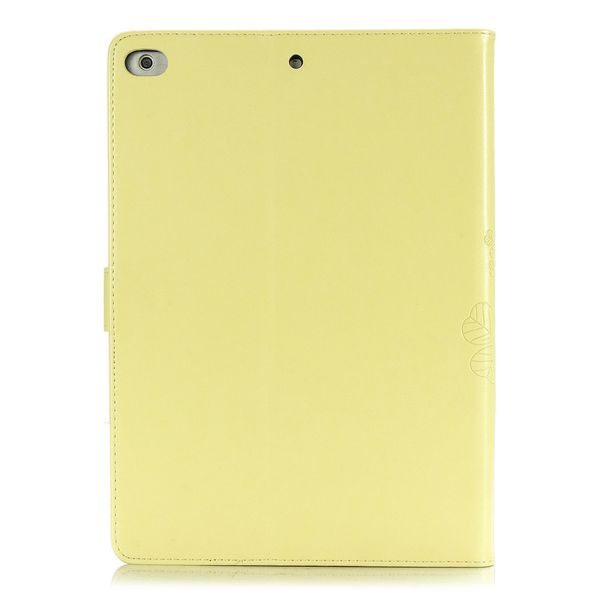 Coque Fleurs de Trèfle iPad 6 (2018) 9.7 pouces / iPad 5 (2017) 9.7 pouces - Jaune