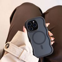 Selencia Coque arrière Wavy avec MagSafe Apple iPhone 15 - Noir