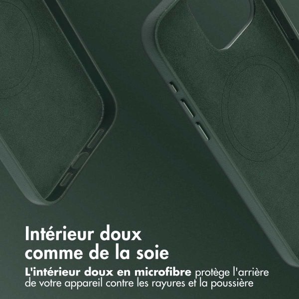 Accezz Coque arrière en cuir avec MagSafe Apple iPhone 15 Pro Max - Cedar Green