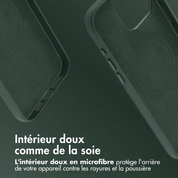 Accezz Coque arrière en cuir avec MagSafe iPhone 15 Pro Max - Cedar Green