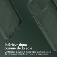 Accezz Coque arrière en cuir avec MagSafe Apple iPhone 15 Pro - Cedar Green