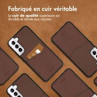 Accezz ﻿Coque en cuir de qualité supérieure avec fentes pour cartes Samsung Galaxy S22 Plus - Brun