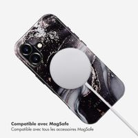 Selencia Coque arrière Vivid Tough avec MagSafe iPhone 16 - Chic Marble Black