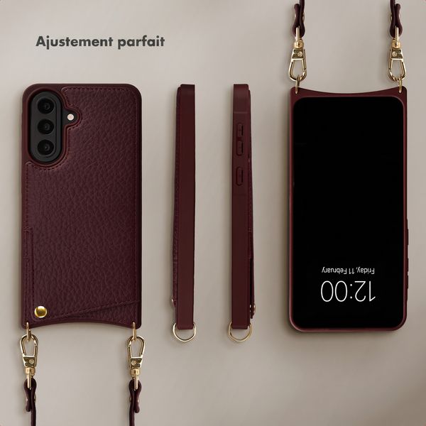 Selencia Coque de télephone Nova avec cordon et porte-cartes Samsung Galaxy A57 (5G) - Bold Burgundy