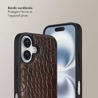 Selencia Coque de télephone Nova Croco avec cordon et porte-cartes Apple iPhone 16 - Choco Brown