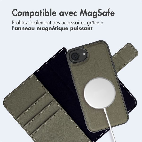 imoshion Étui portefeuille luxe 2-en-1 amovible Apple iPhone 17e / 16e - Vert