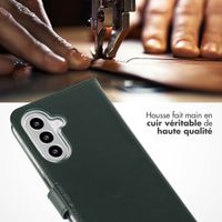 Selencia Étui de téléphone portefeuille en cuir véritable Samsung Galaxy A26 - Vert