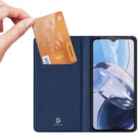 Dux Ducis Étui de téléphone Slim Motorola Moto E22 - Bleu foncé