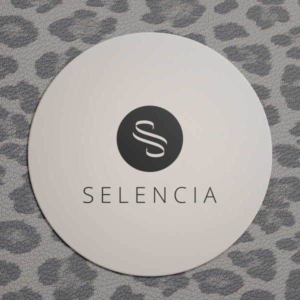 Selencia Coque Laptop Sabi imprimé panthère Apple MacBook Pro 16 pouces (2021 / 2023 M3 / 2024 M4 / 2026 M5) - Midnight Black