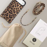 Selencia Coque de télephone Nova avec cordon et porte-cartes Apple iPhone Air - Leopard