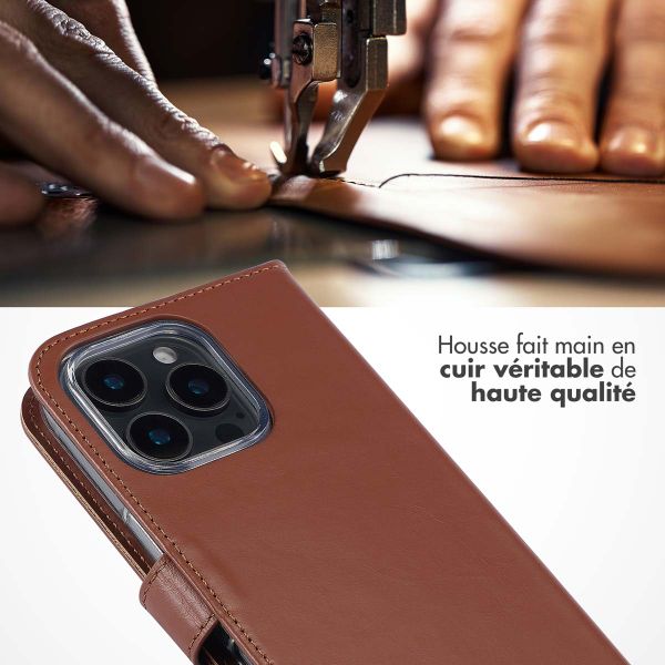 Selencia Étui portefeuille en cuir véritable Apple iPhone 16 Pro Max - Lichtbruin