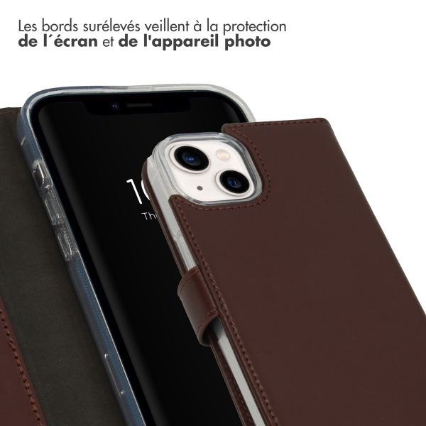 Selencia Étui de téléphone portefeuille en cuir véritable iPhone 14 - Brun