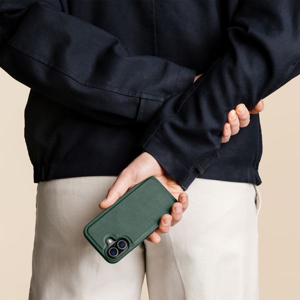 Accezz Coque arrière Edge avec MagSafe Apple iPhone 16 - Vert