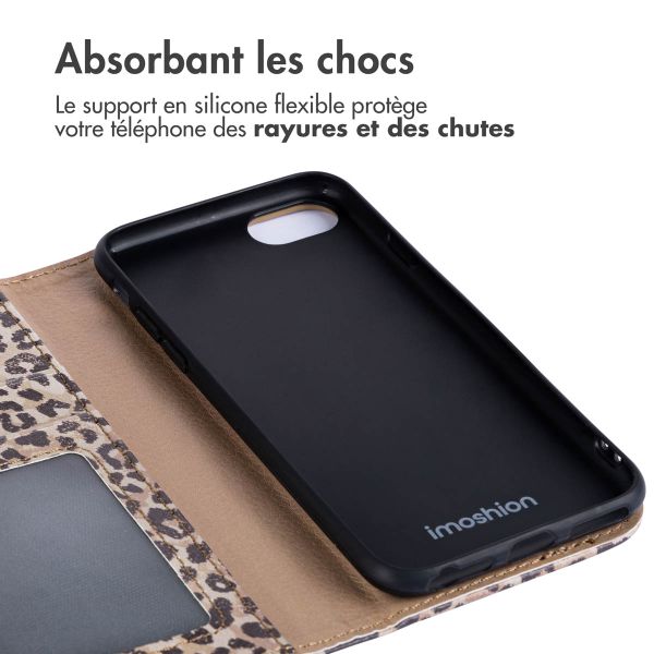 imoshion Étui de téléphone portefeuille Design iPhone SE (2022 / 2020) / 8 / 7 / 6(s) - Leopard Mood