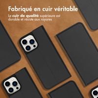 Accezz Étui de téléphone Slim Folio en cuir de qualité supérieure iPhone 14 Pro Max - Noir