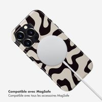 Selencia Coque arrière Vivid Tough avec MagSafe iPhone 16 Pro - Art Wave Black