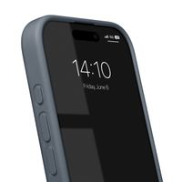 iDeal of Sweden Coque en silicone avec MagSafe Apple iPhone 17 - Midnight Blue