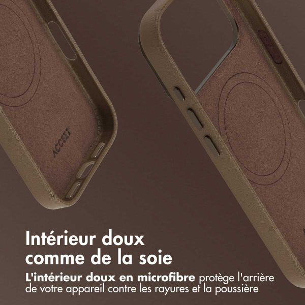 Accezz Coque arrière en cuir avec MagSafe Apple iPhone 17 Pro Max - Marron café