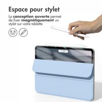 imoshion Magnetic etui de téléphone portefeuille Apple iPad Pro 12.9 (2020/2021/2022) - Bleu clair
