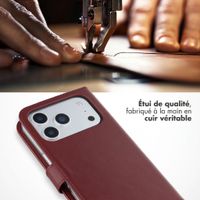 Selencia Étui portefeuille en cuir véritable Apple iPhone 17 Pro - Burgundy