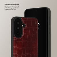Selencia Coque de télephone Nova Croco avec cordon et porte-cartes Samsung Galaxy A37 (5G) - Burgundy
